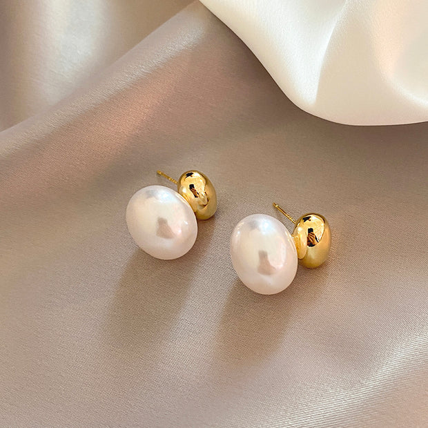 Gold Pearl Earrings