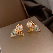 New Wave Pearl Earrings